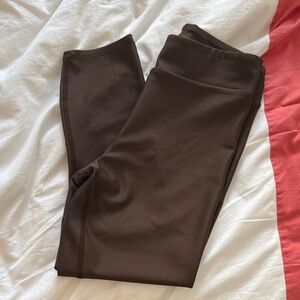 ALO Airlift Capri - Brown